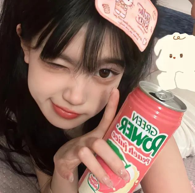 我如明月卿不知